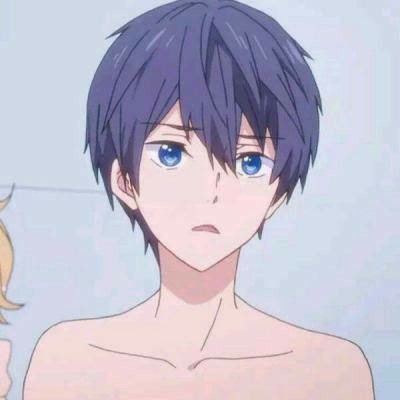 间谍伪装旅行博主被大学生识破